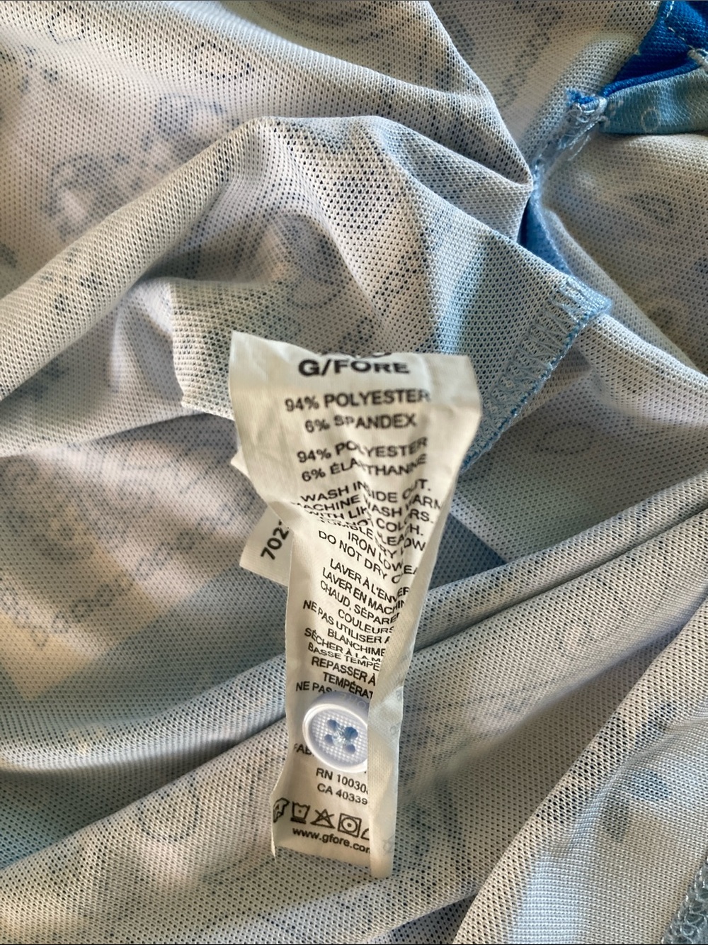 G/FORE Men’s White and Light Blue Bandana-Print Polo - Picture 7 of 9